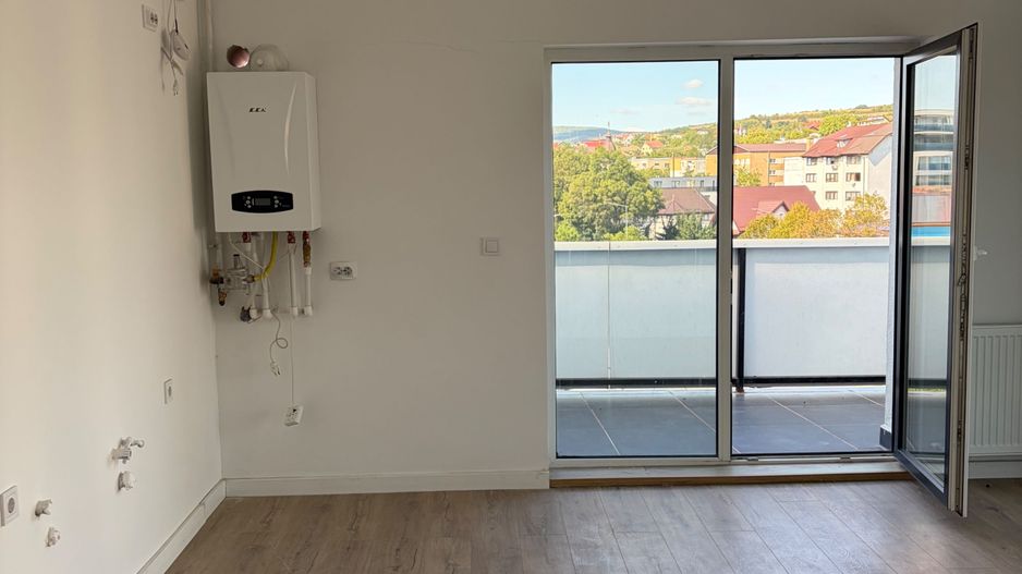 Apartament spatios | 102 mp | 3 dormitoare | parcare | C. Baciului - Poză 1