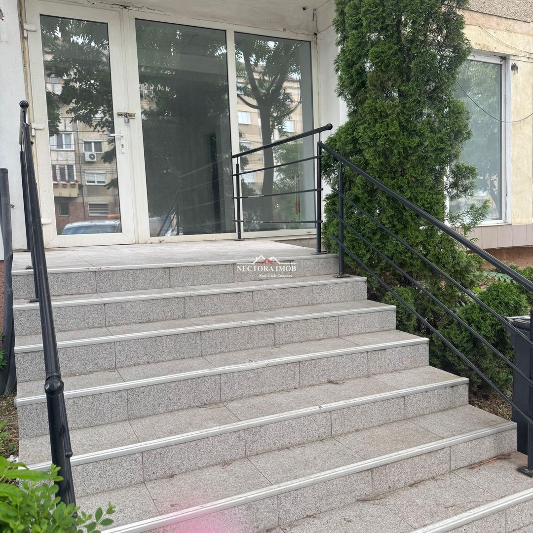 NECTORA IMOB-Spatiu comercial, Bulevardul Decebal, Trafic intens, 35mp - Poză 7