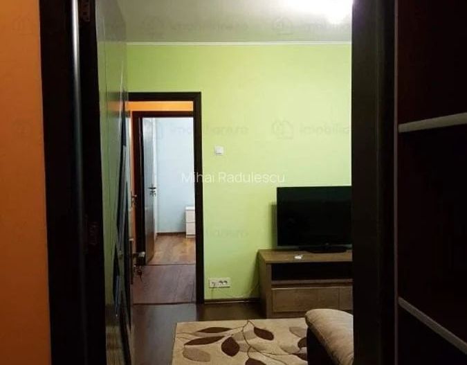 APARTAMENT MODERN 2 CAMERE GORJULUI MOBILAT & UTILAT BLOC ANVELOPAT - Poză 8