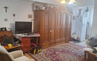Apartament cu 2 camere de vânzare - Poză 1