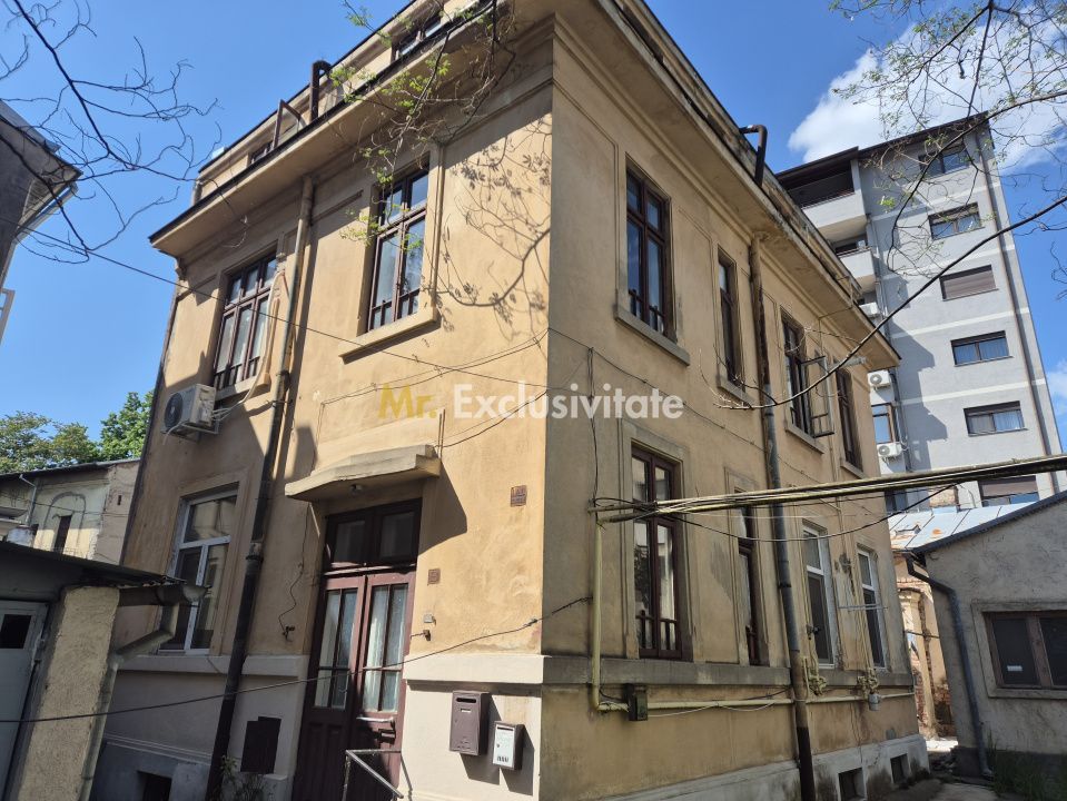 Apartament sic intr-un bloc vila interbelica - Poză 2