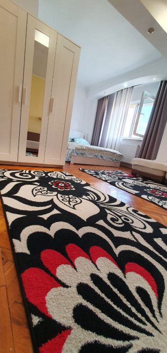 Inchiriere apartament spatios, Centru - Eremia - Poză 23