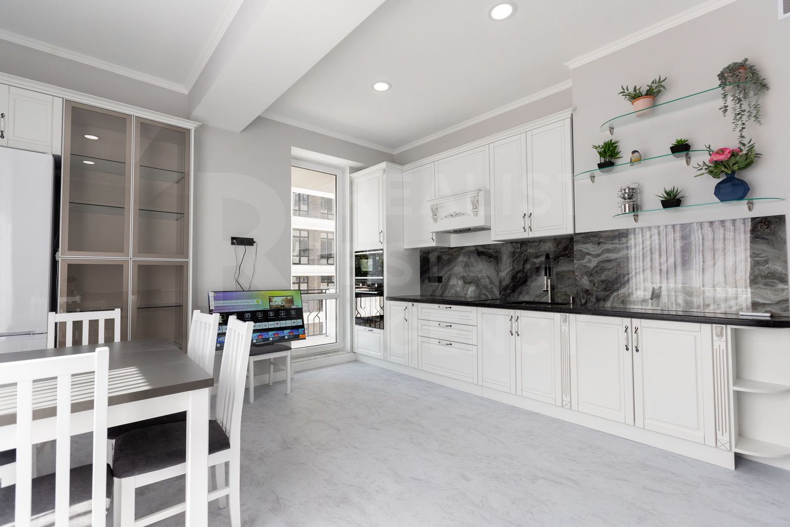 Chirie, apartament, 2 camere, strada Mihai Eminescu, Centru - Poză 3