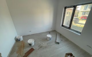 Giroc-Bld. Aviatiei | 5 camere | 3 bai | Bucatarie inchisa - Poză 15