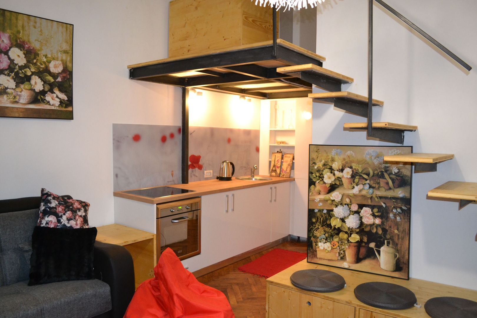 Studiou langa medicina cu scara interioara - Poză 25