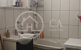 Apartament de vanzare cu 2 camere in zona Rogerius, Oradea - Poză 9