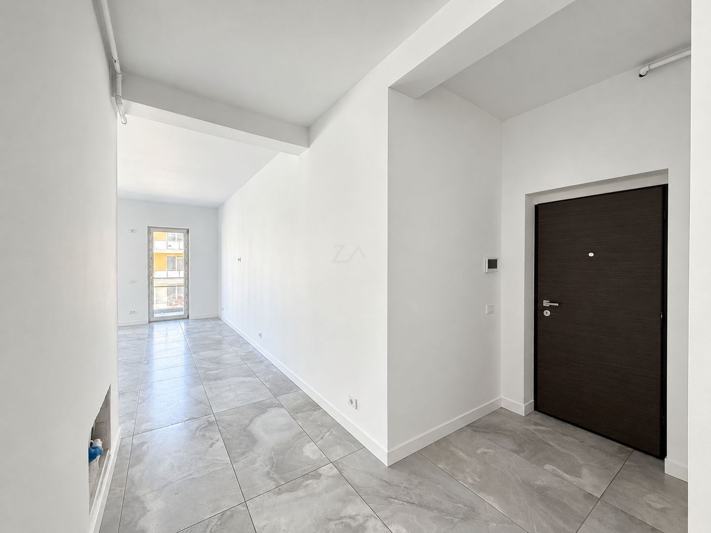 Bloc nou cu finisaje superioare. Etaj intermediar. Loc de parcare - Poză 7