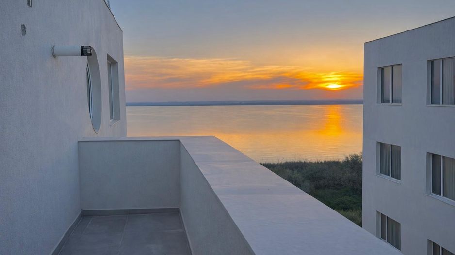 Apartament cu 3 camere de vanzare Mamaia Summerland Constanta - Poză 1