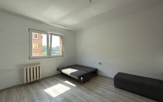 Garsonieră etaj intermediar - Electroprecizia Săcele - Poză 2