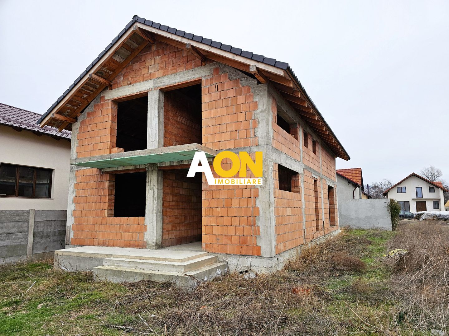 OFERTA! Casa la rosu, P+1, 300 mp teren, cu utilitati, Lancram - Poză 1