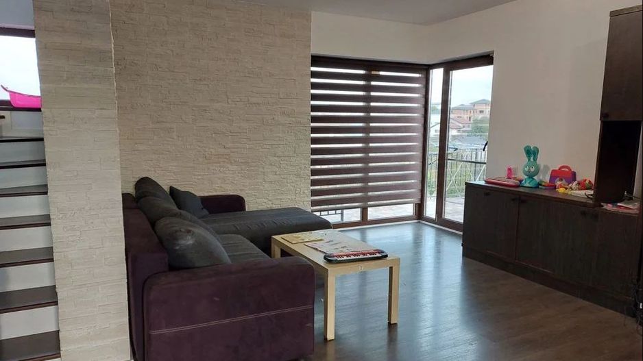 Casa cu 4 camere | Dezmir | Parcare Proprie - Poză 2