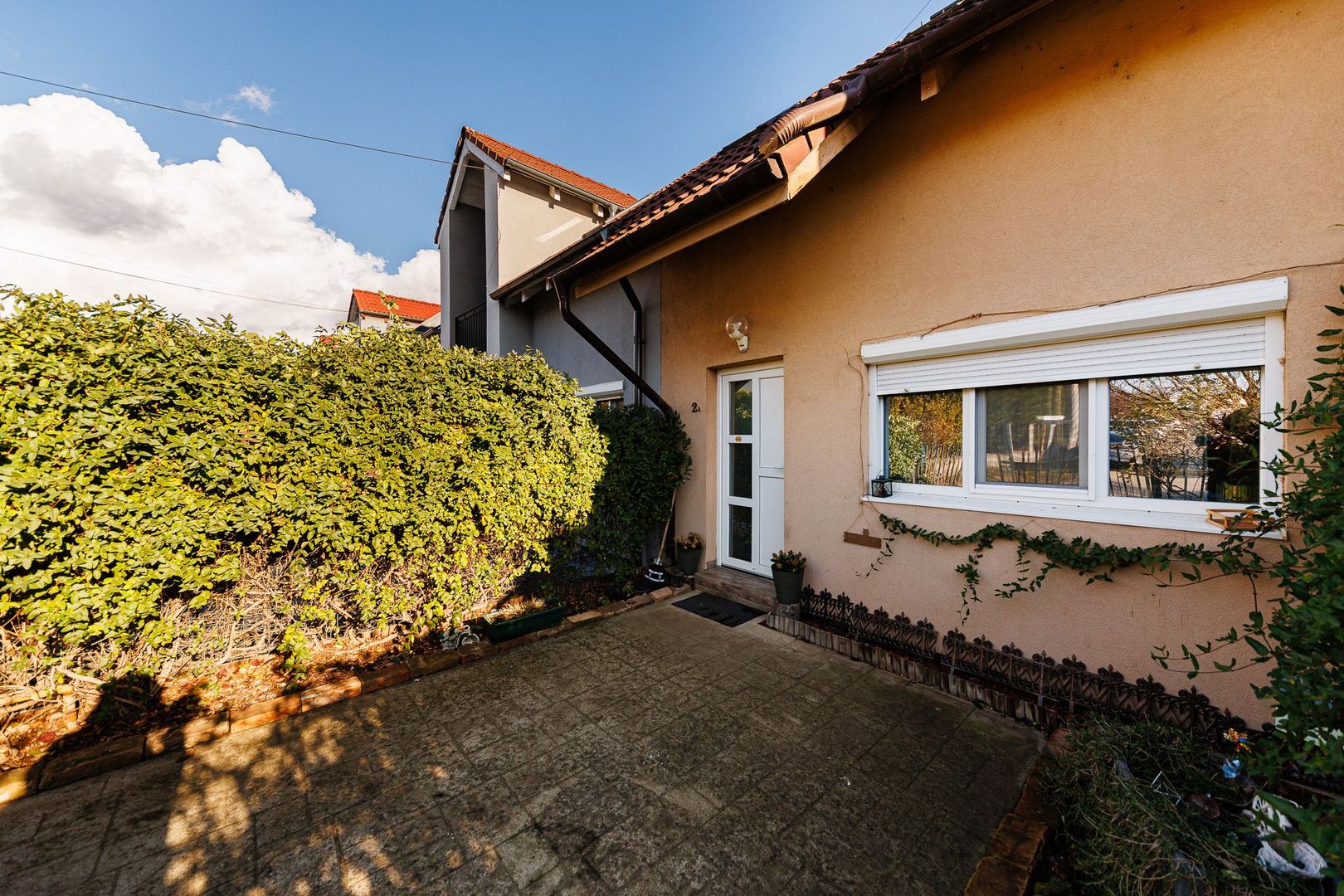 Casă primitoare și cochetă în Dumbrăvița – langa pădure și lac | Com 0 - Poză 8