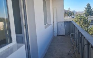 De vânzare apartament 2 camere - Poză 1