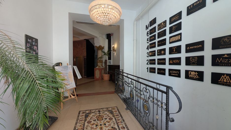 Coworking modern în zona Cișmigiu – 3 birouri de închiriat - Poză 36