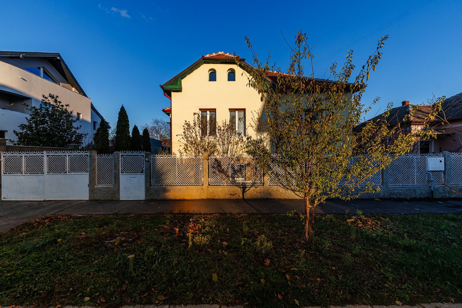 Casă Individuală pentru Birouri - Central, Timișoara | Curte 726 mp - Poză 2