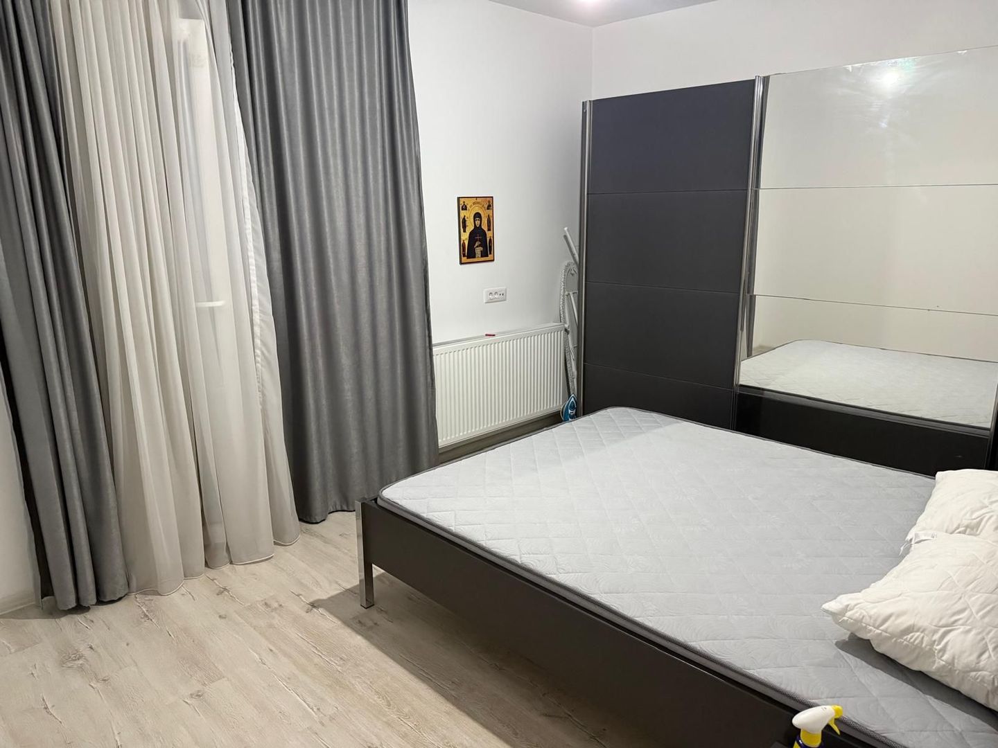 AP. 3 CAMERE- PARCARE INCLUSA, BUCATARIE INCHISA, CENTRALA PROPRIE - Poză 2