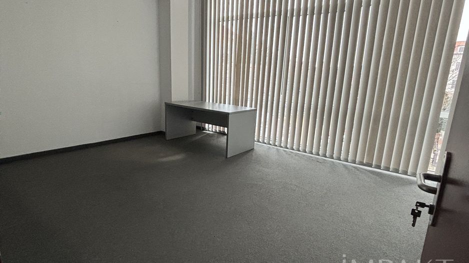 De închiriat spații moderne de birouri -Clădire centrala - Poză 30