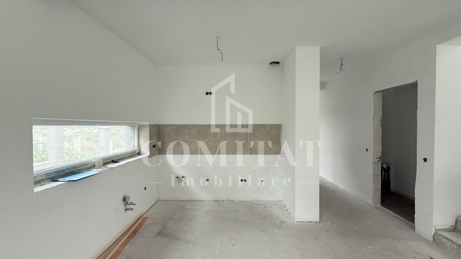 Casă individuală cu 699 teren la preț bun Chinteni - Poză 2