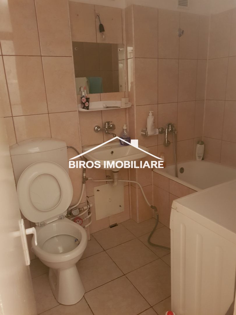 Garsoniera Rovine - Frigorifer - Poză 3