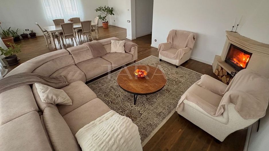 Penthouse spectaculos, 200 mp utili, terasă de 150 mp, zona Panemar. - Poză 2