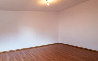 Casă de vânzare – 181 mp, 3 apartamente, 9 camere – București - Poză 12