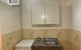 Apartament cu o camera generos zona Dimbovita - Poză 3