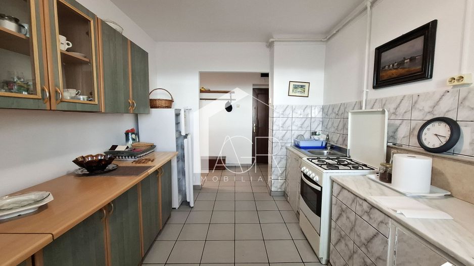 Apartament cu 2 camere, decomandat, confort 1, zona Republicii - Poză 5