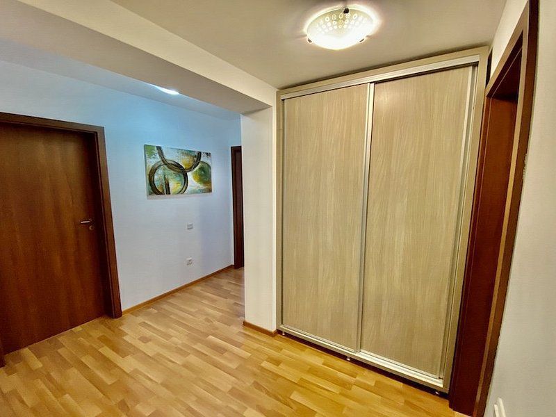 Apartament de inchiriat, zona linistita in cartierul Tractorul. - Poză 16