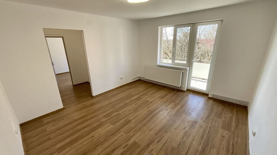 BRASADAS vinde ap 2 cam central etaj 3/4. - Poză 4