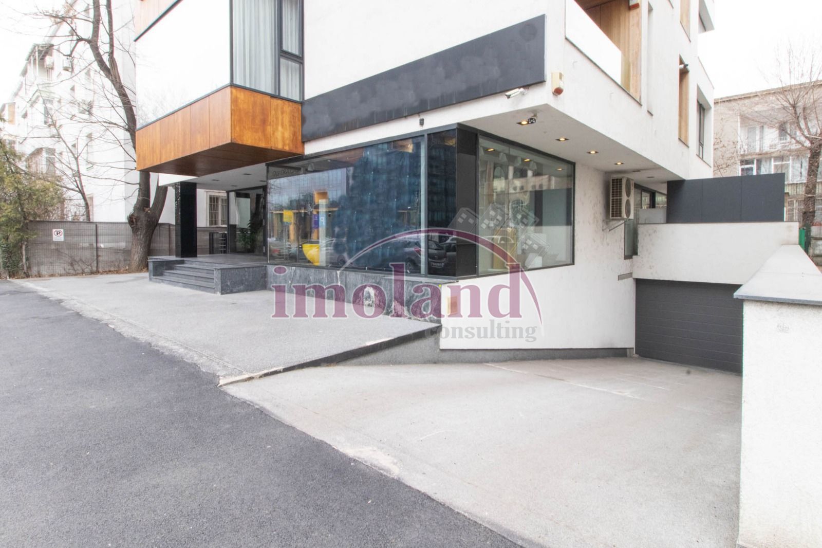 Inchiriere Spatiu Comercial/Showroom stradal - Vitrina si terasa - Floreasca - Poză 3