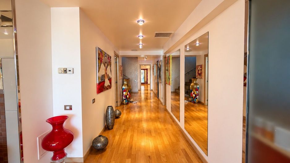 PENTHOUSE IN HERASTRAU — O RESEDINTA CARE TINE PASUL CU VIATA TA - Poză 8