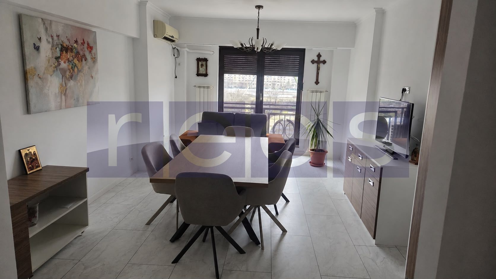 VANZARE 4 CAMERE DECOMANDAT UNIRII- FANTANI - Poză 1