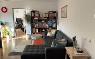 Vând apartament 3 camere, 64 mp + balcon, mobilat, utilat. - Poză 2