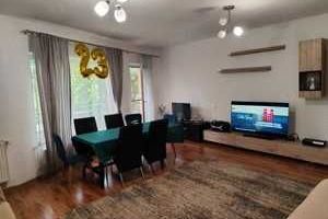 Vilă spatioasa in Gruia, aproape de Centru - Poză 1