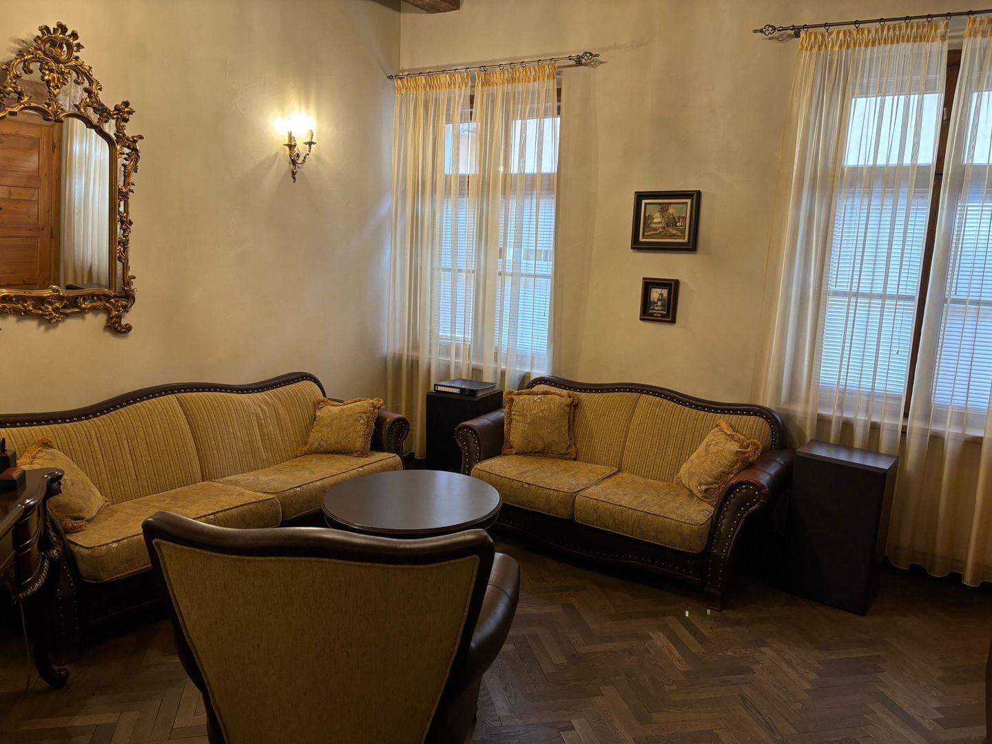 Centru Istoric, Piata Sfatului, 2 camere, 62mp, 158000Euro - Poză 6