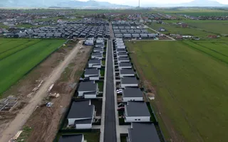 Casă 4 Camere | Parter | Drum Asfaltat | Intabulată | Credit | Izvor - Poză 45