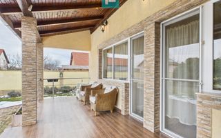 Vilă elegantă cu etaj în Zădăreni - Poză 25