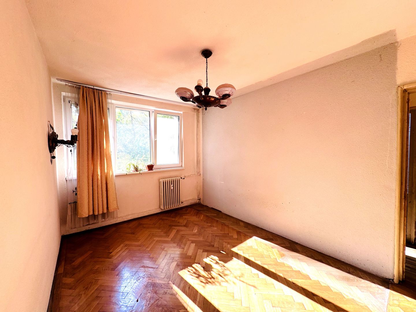 Apartament 4 camere | Drumul Taberei | Metrou Romancierilor - Poză 2