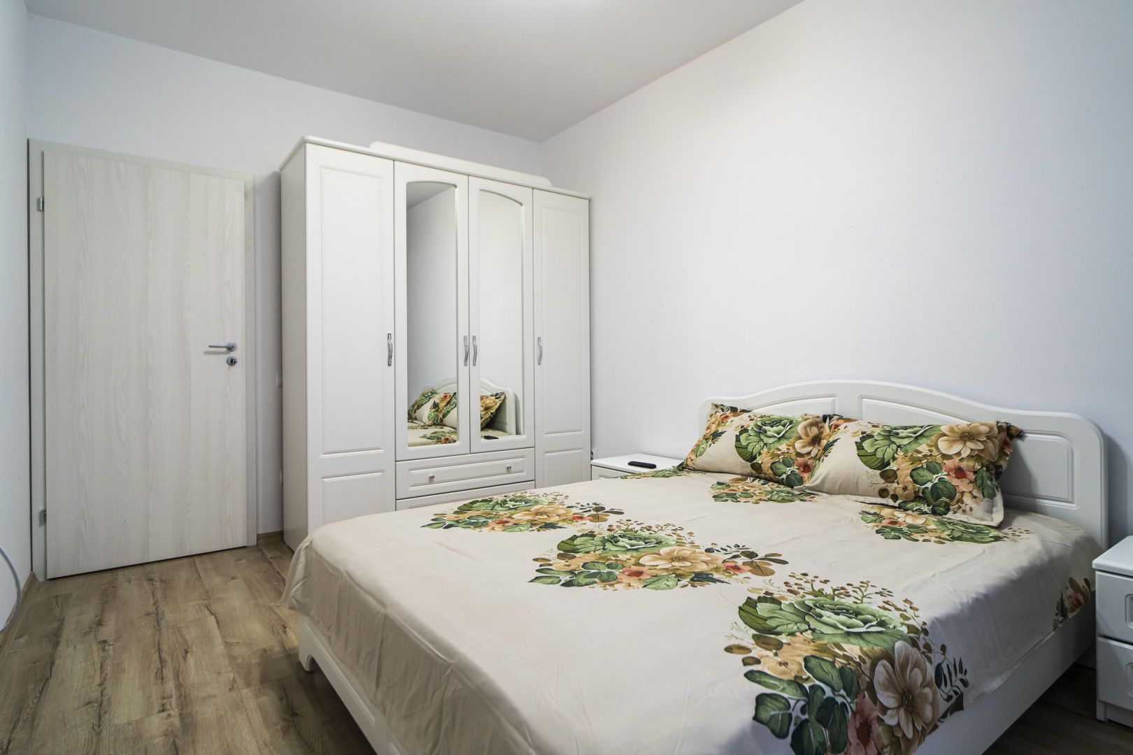 Brancusi, 2 camere, 68 mp, mobilat-utilat, loc de parcare inclus - Poză 7
