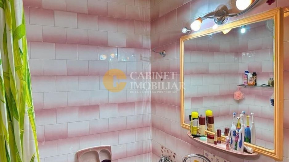 Tatarasi 4 camere etaj 3/4 - 90mp - mobilat - GARAJ - Poză 6