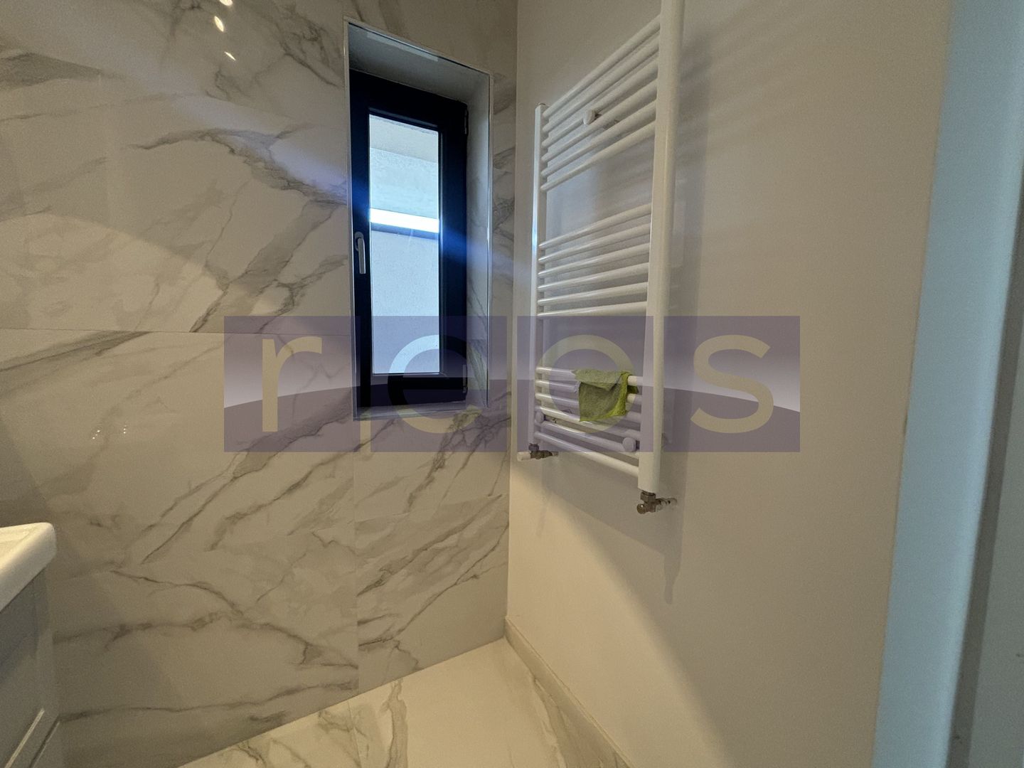 VANZARE VILA SUPERBA IN OTOPENI | 5 CAMERE | TEREN 325 MP - Poză 11