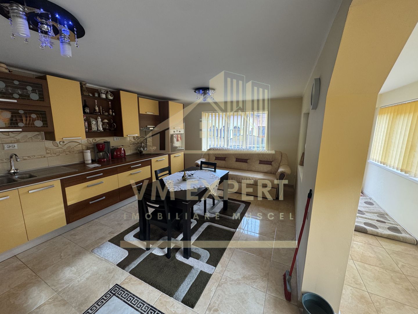 VILA 5 CAMERE, TEREN 600 MP, RUCAR - Poză 17