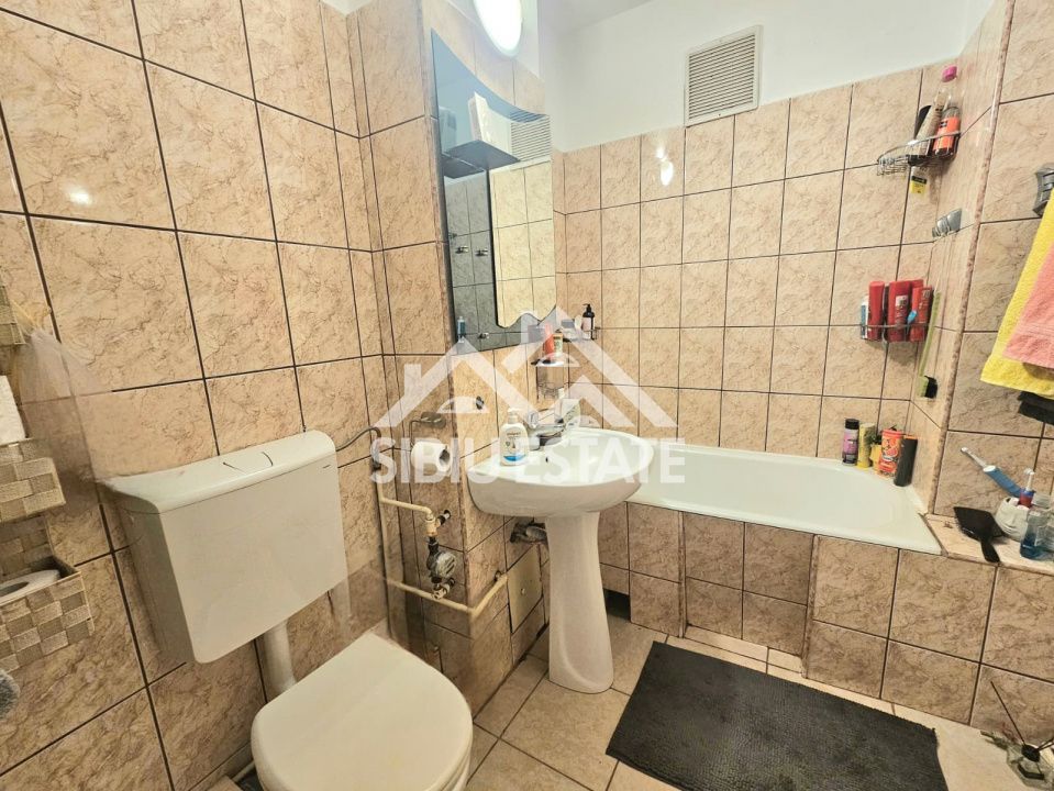 Apartament 3 camere In Sibiu, strada Siretului - Poză 8