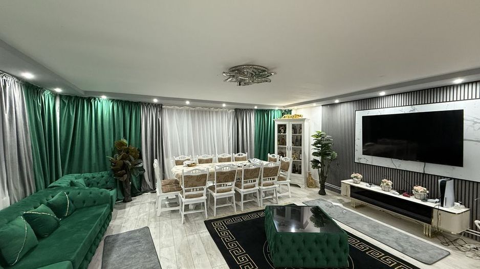 Casa de Vanzare lux imobilat - Poză 2