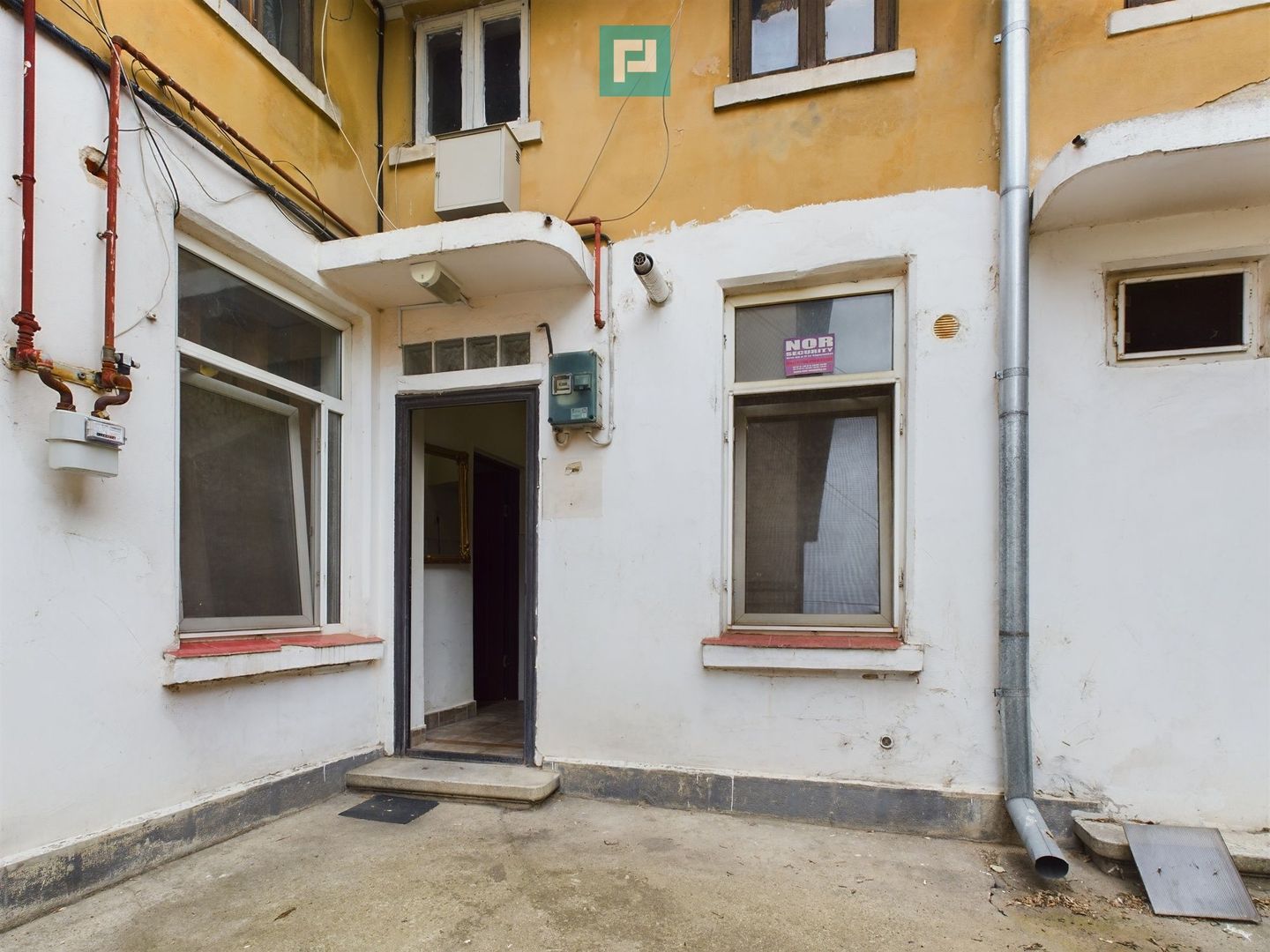 Apartament cu o cameră situat vizavi de Gara de Nord - Poză 2