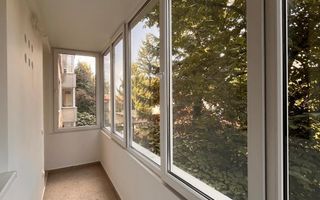 Apartament cu doua camere semidecomandat, piata Domenii - Poză 1