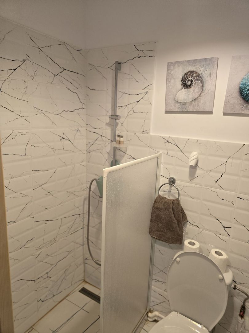 Garsoniera în Micro 40,parter,mobulata,utilata - Poză 7