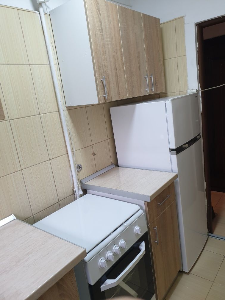 APARTAMENT IDEAL PENTRU INVESTIEI ZONA VICTORIEI - Poză 5