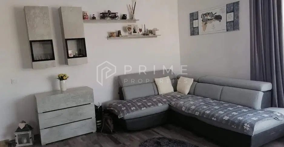 Chirie 2 camere, decomandat, etaj 1, loc de parcare inclus- Unirii - Poză 2