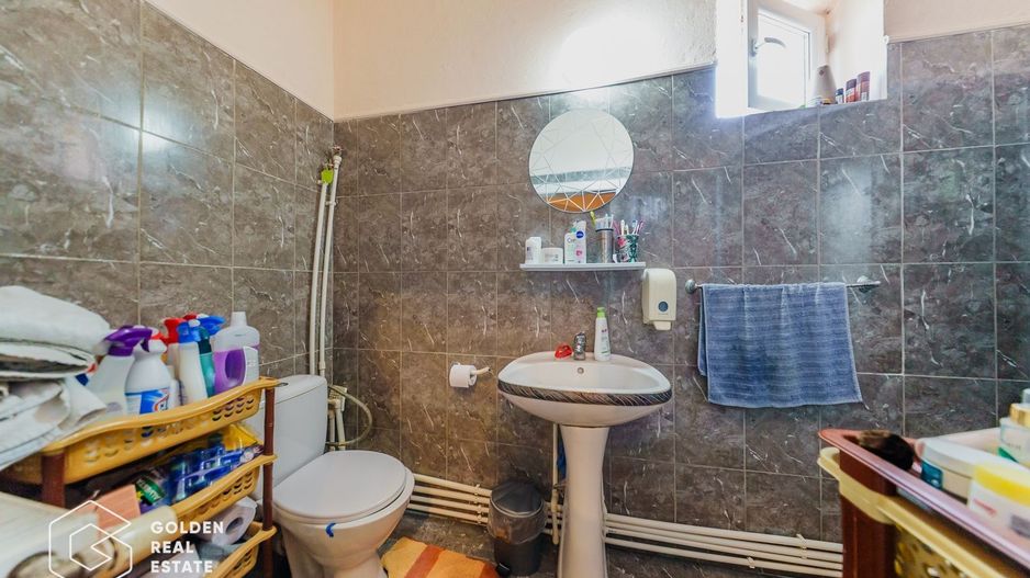 Casa foarte spatioasa cu gradina si gospodarie, Santana - Poză 14